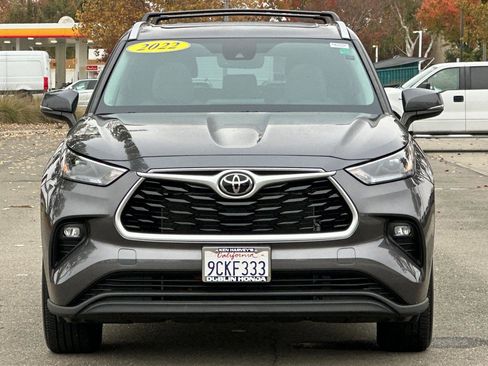 Used 2022 Toyota Highlander XLE image 9
