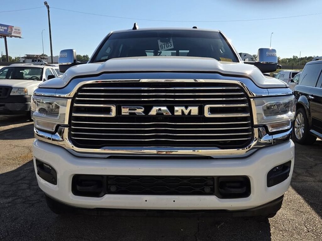 Used 2023 RAM 2500 Laramie AWD/4WD image 2