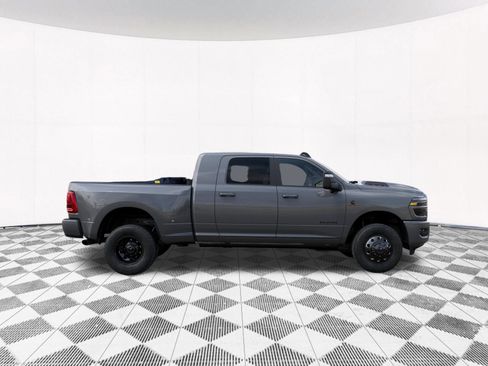 New 2026 RAM 3500 Laramie AWD/4WD image 29