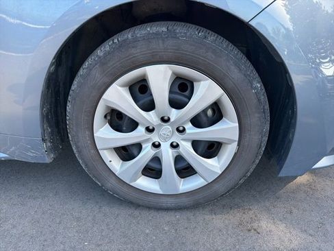 Used 2023 Toyota Corolla LE image 9