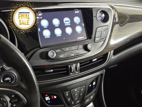 Used 2020 Buick Envision Premium image 23