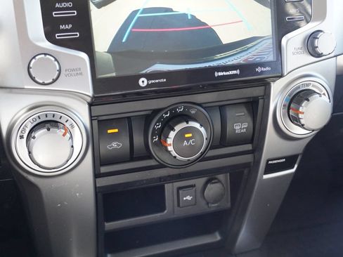Used 2023 Toyota 4Runner SR5 Premium w/ Moonroof Package RWD image 27