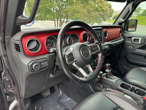 Used 2020 Jeep Wrangler Unlimited Rubicon AWD/4WD image 32