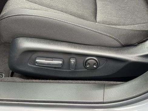 Used 2025 Honda Accord SE image 11