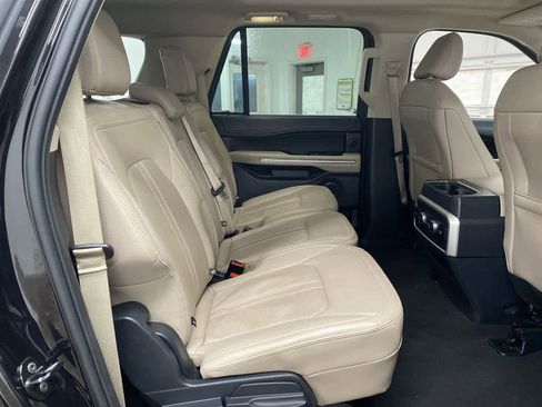 Used 2024 Ford Expedition Max Limited image 18