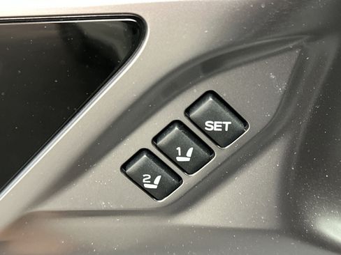 Certified 2025 Subaru Outback Touring image 38