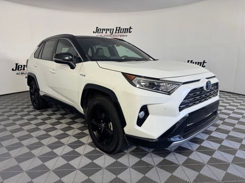 Used 2021 Toyota RAV4 XSE AWD/4WD image 6