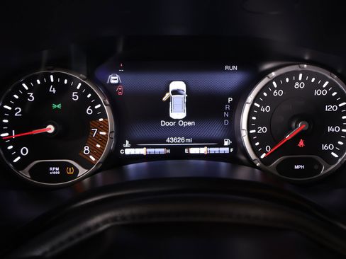 Used 2022 Jeep Renegade Latitude w/ Convenience Group image 4