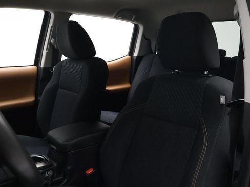 Certified 2020 Toyota Tacoma SR5 image 13