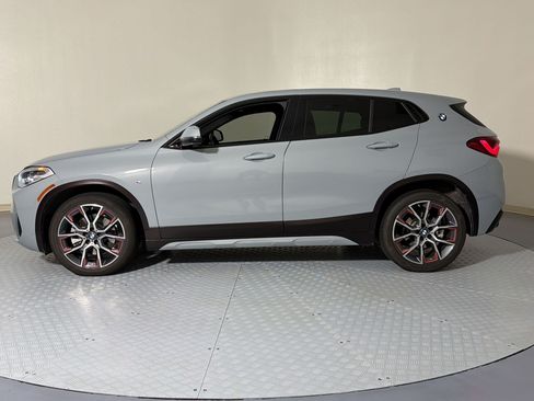 Used 2022 BMW X2 sDrive28i w/ Edition Package FWD image 2