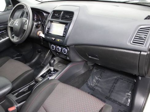 Used 2018 Mitsubishi Outlander Sport ES image 22