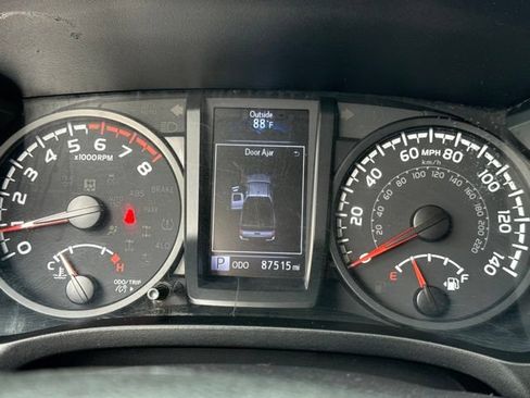 Used 2021 Toyota Tacoma SR w/ SX Package AWD/4WD image 16