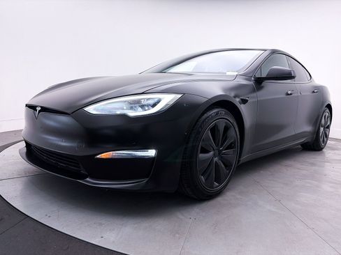 Used 2021 Tesla Model S Plaid image 12