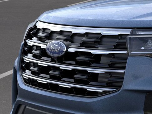 New 2026 Ford Explorer Active w/ Active Comfort Package AWD/4WD image 17