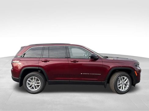 New 2025 Jeep Grand Cherokee Laredo X w/ Luxury Tech Group I image 9