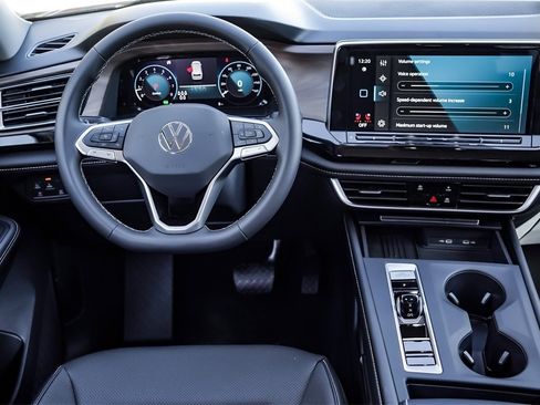 New 2026 Volkswagen Atlas SE image 19