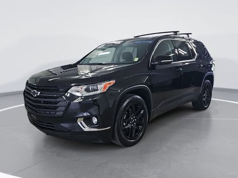 Used 2019 Chevrolet Traverse LT w/ LPO, Blackout Package AWD/4WD image 9