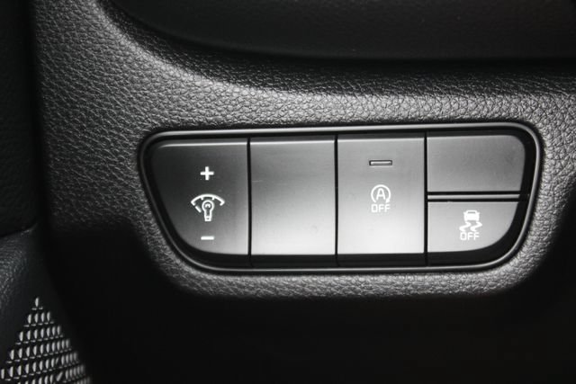 Used 2024 Kia Seltos S AWD/4WD image 18