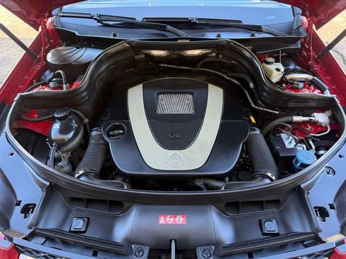 Used 2011 Mercedes-Benz GLK 350 4MATIC image 30