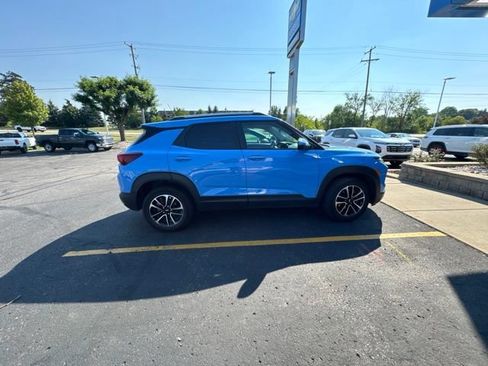 Certified 2024 Chevrolet TrailBlazer LT w/ LT Cold Weather Package FWD image 5