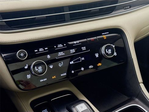 Used 2022 INFINITI QX60 Luxe w/ Vision Package image 12