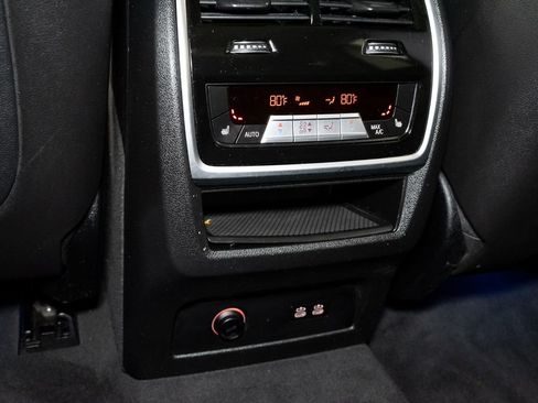 Used 2019 BMW X7 xDrive40i w/ Premium Package image 34