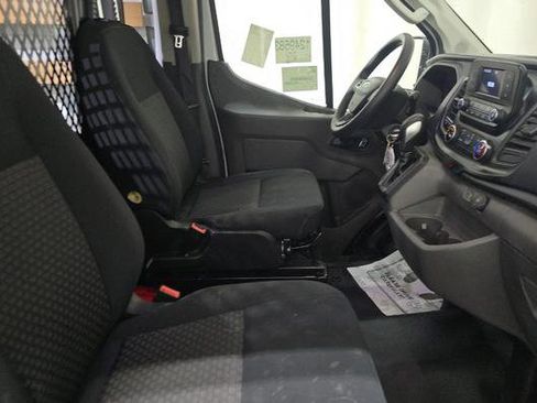 Used 2024 Ford Transit 250 Low Roof AWD w/ Exterior Upgrade Package image 6