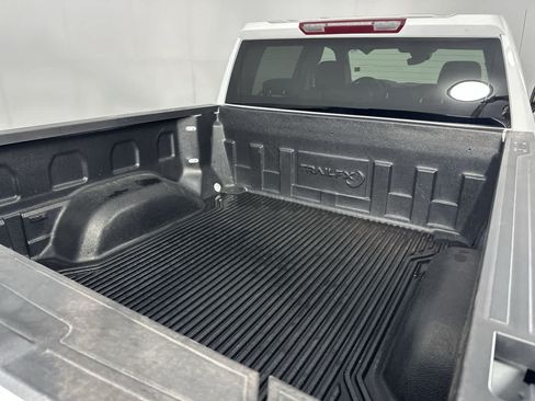 Used 2024 GMC Sierra 1500 SLT RWD image 10