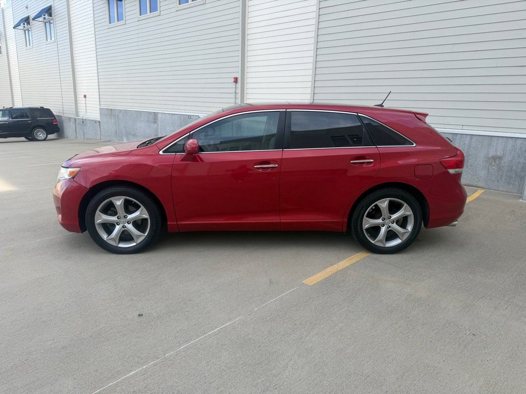 Used 2009 Toyota Venza AWD image 2