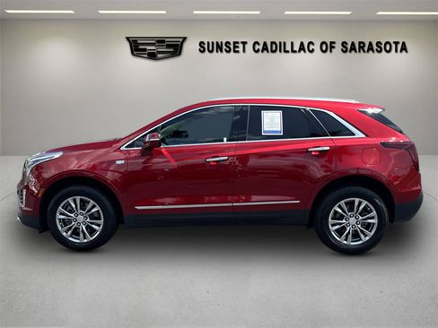 Used 2021 Cadillac XT5 Premium Luxury w/ LPO, Floor Liner Package FWD image 7