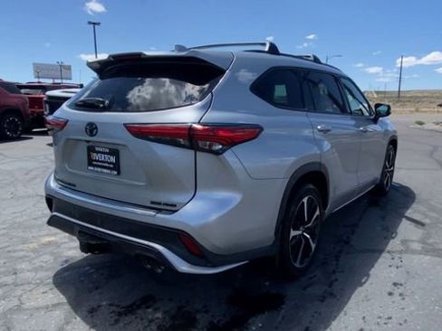 Used 2022 Toyota Highlander XSE AWD/4WD image 8