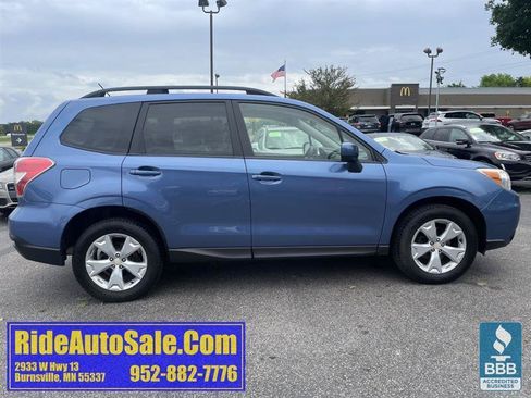 Used 2015 Subaru Forester 2.5i Premium AWD/4WD image 4