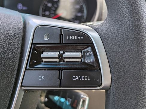 Certified 2020 Kia Sorento LX FWD image 19
