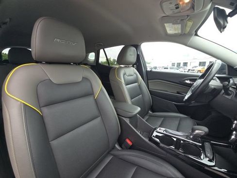 Used 2024 Chevrolet Trax ACTIV FWD image 18