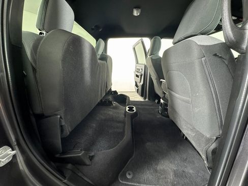 Used 2024 RAM 2500 Big Horn image 24