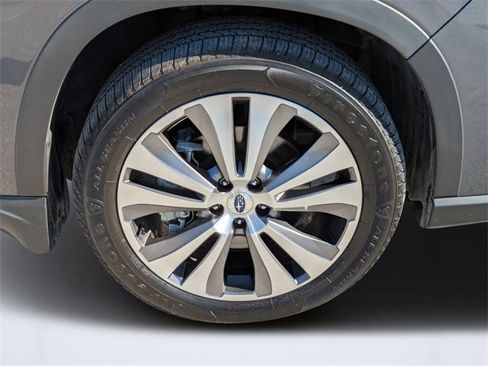 Used 2022 Subaru Ascent Touring image 10