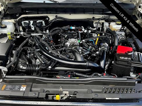 Used 2025 Ford Bronco Outer Banks AWD/4WD image 31