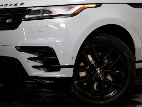 New 2026 Land Rover Range Rover Velar Dynamic SE AWD/4WD image 4