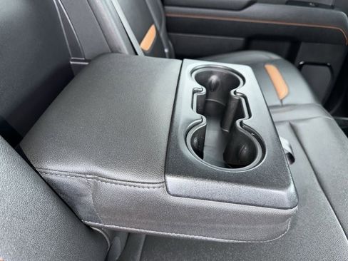 Used 2023 GMC Sierra 1500 AT4 w/ Technology Package image 28