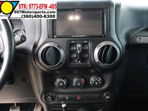 Used 2012 Jeep Wrangler Unlimited Sport AWD/4WD image 18