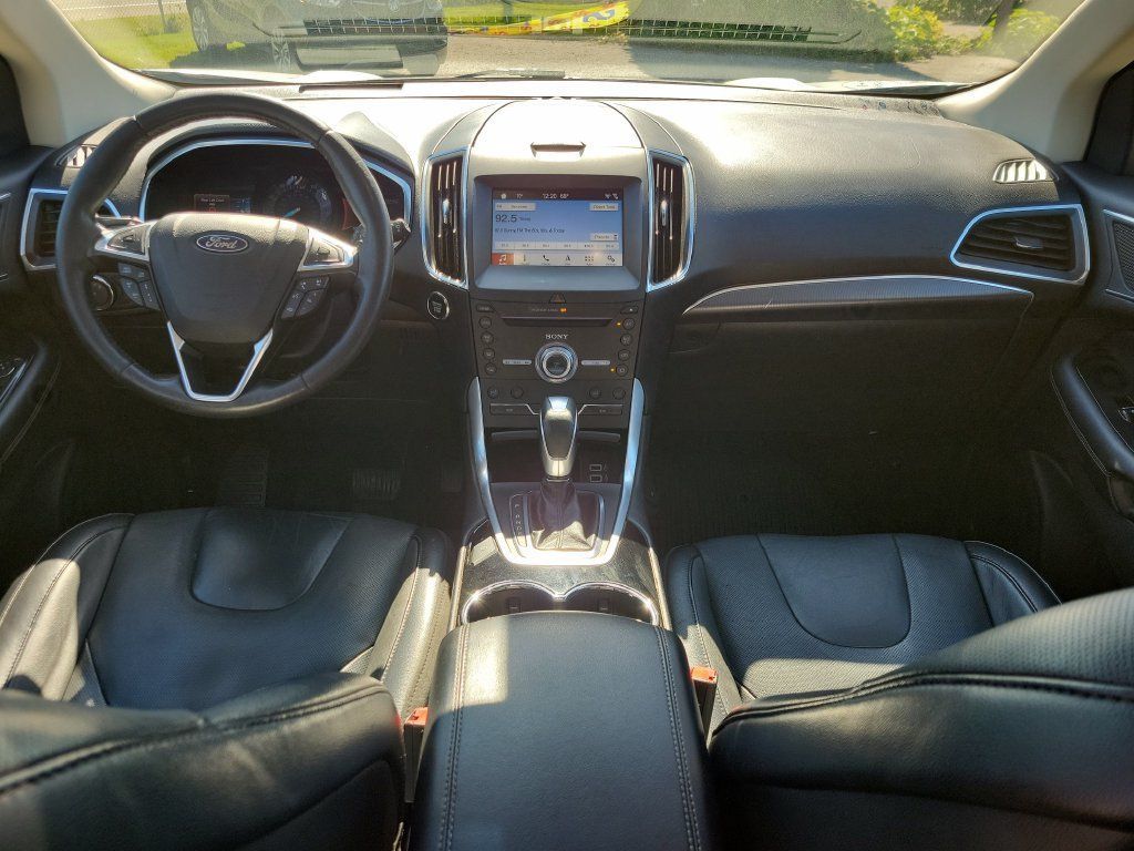 Used 2018 Ford Edge Titanium w/ Equipment Group 301A AWD/4WD image 12