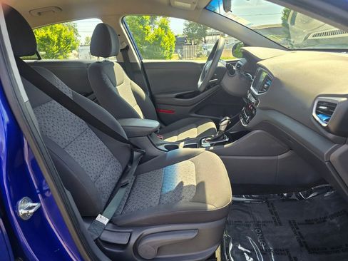 Used 2019 Hyundai Ioniq Blue FWD image 18