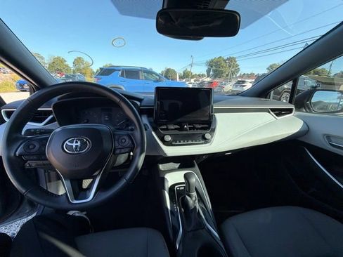 Used 2024 Toyota Corolla SE FWD image 9