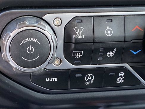 Certified 2022 Jeep Gladiator Mojave w/ LED Lighting Group AWD/4WD image 19