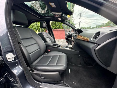 Used 2014 Mercedes-Benz C 250 Sedan image 14