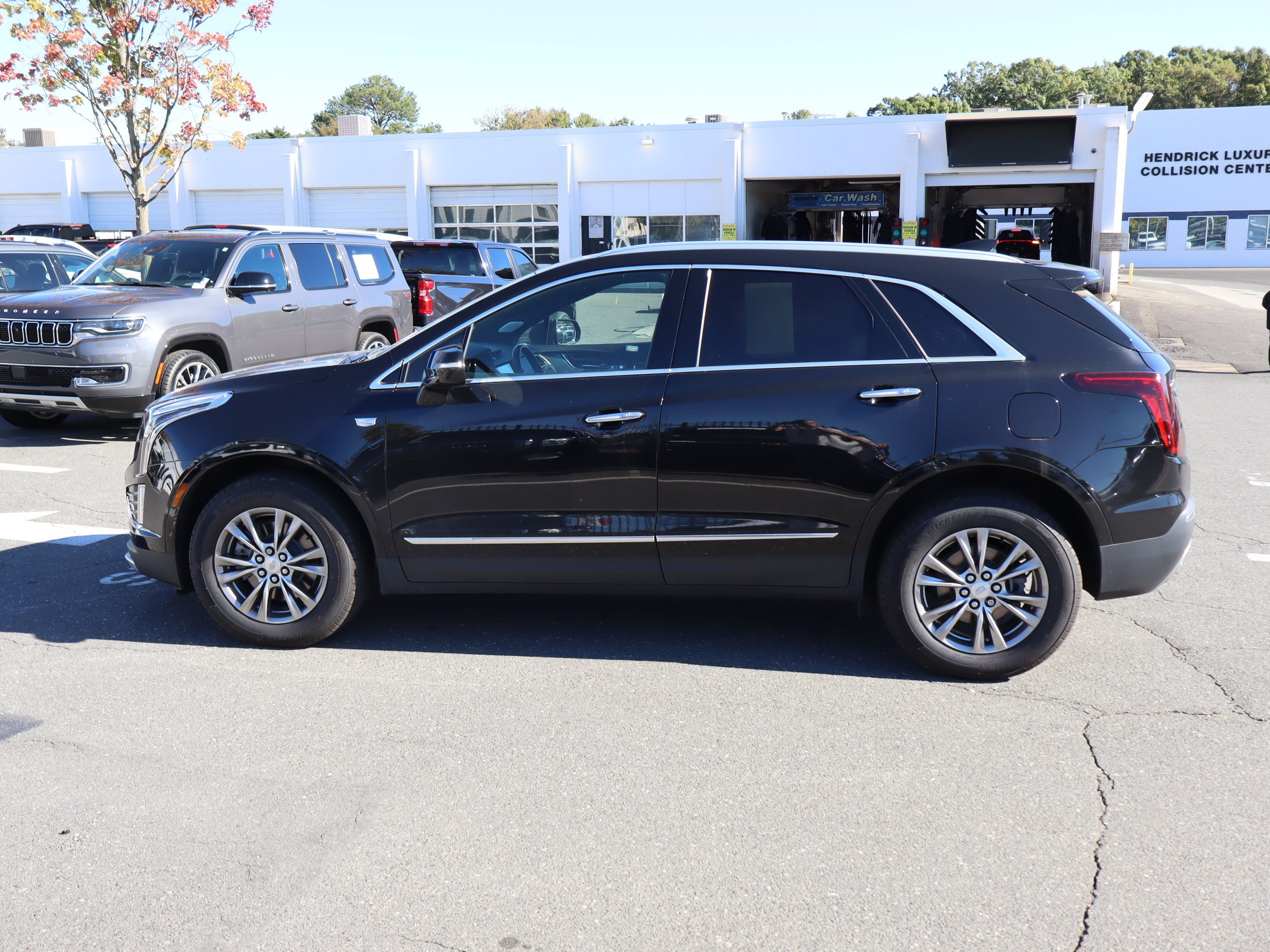 Used 2023 Cadillac XT5 Premium Luxury FWD image 7