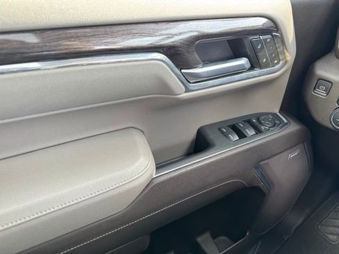 Certified 2022 Chevrolet Silverado 1500 LTZ w/ LTZ Premium Package AWD/4WD image 30