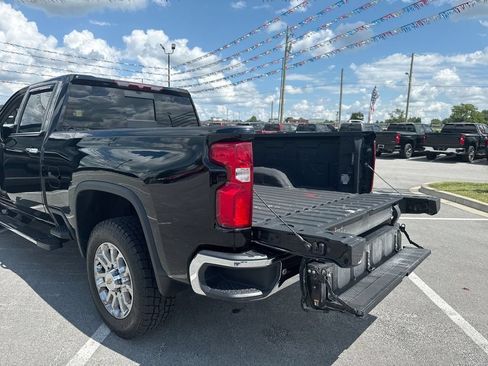 Used 2024 Chevrolet Silverado 2500 LTZ w/ LTZ Convenience Package AWD/4WD image 26