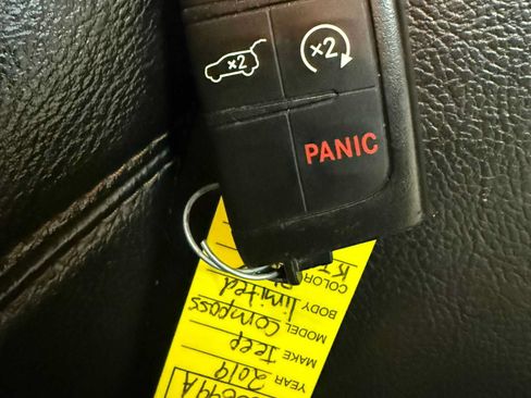 Used 2019 Jeep Compass Limited AWD/4WD image 39