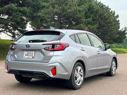 Used 2024 Subaru Impreza 2.0i image 3